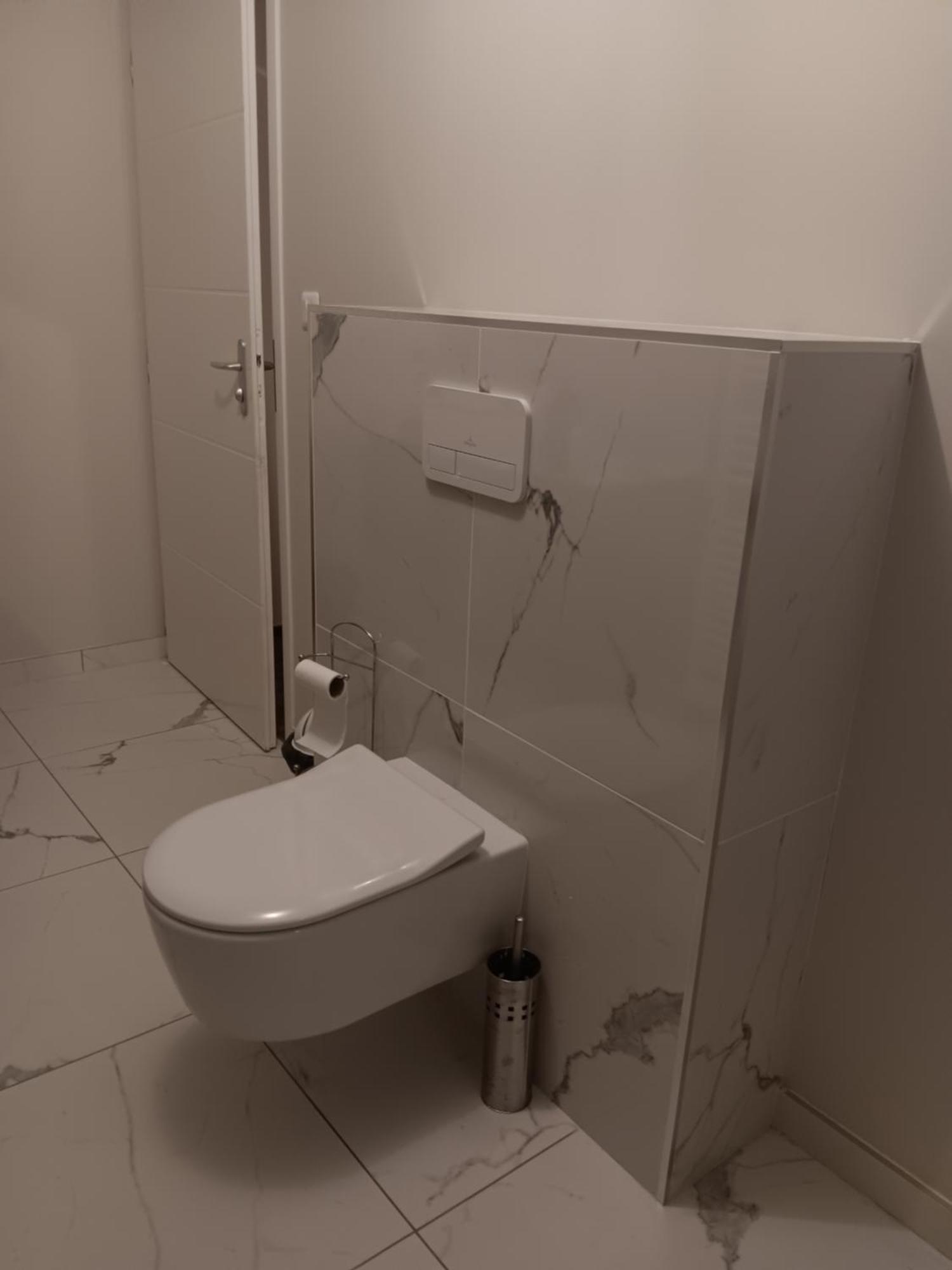Chambre Privee Dans Une Maison Familiale Charmes  Bagian luar foto